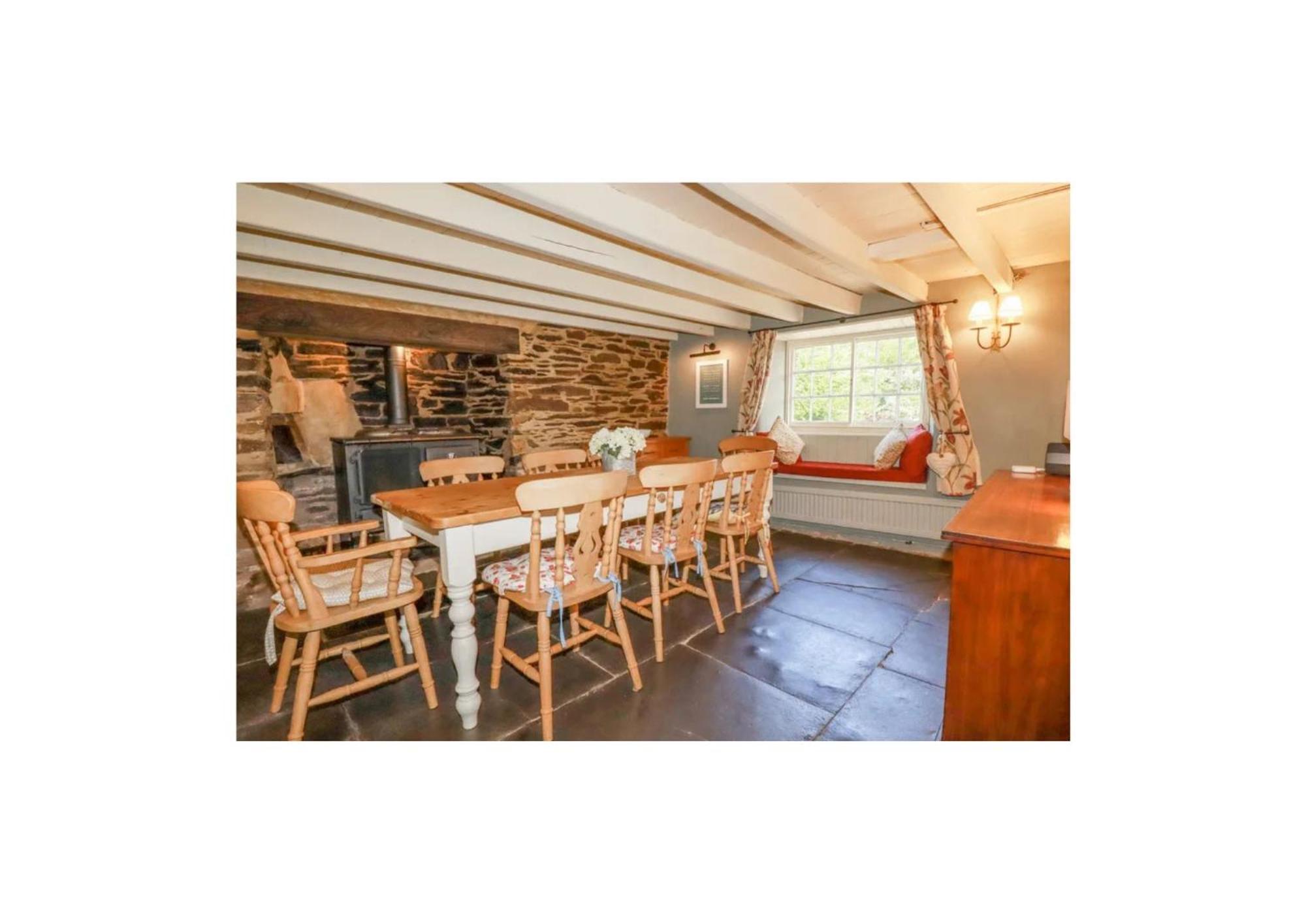Meadowside Cottage, Characterful Grade 2 Listed Cottage Near To Wadebridge And Padstow Eksteriør bilde